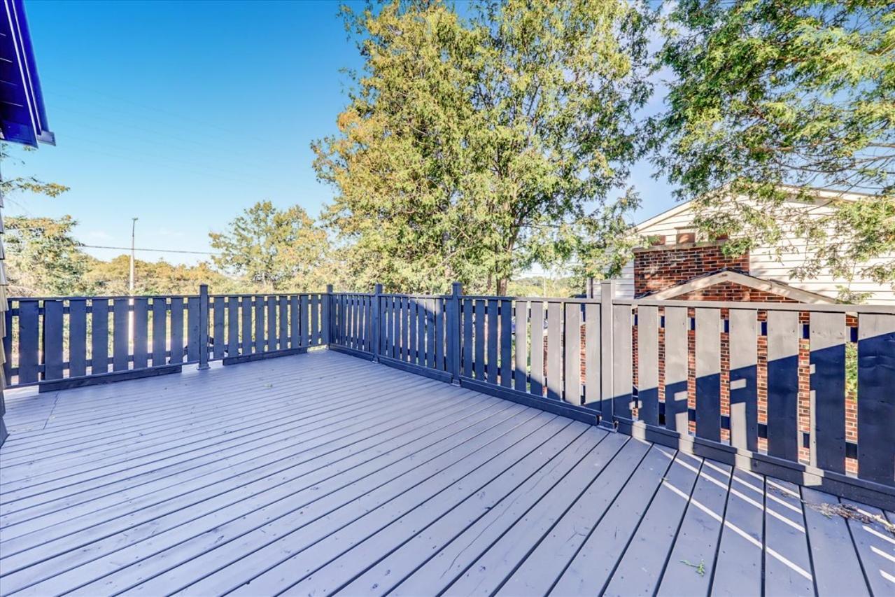 Stunning 7 Bedroom Rougeview Home With 2 Kitchens, 5 Bathrooms, Amazing Backyard & 8-Car Parking Toronto Exterior foto